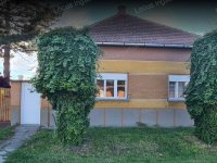 Eladó családi ház, Törökszentmiklóson 25 M Ft, 2 szobás