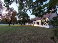 Eladó családi ház, Apajon 45.6 M Ft, 29+3 szobás