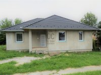 Eladó családi ház, Romonyán 55.9 M Ft, 4 szobás