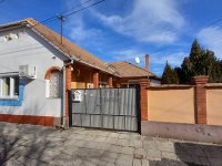 Eladó családi ház, Bátaszéken 29.9 M Ft, 3 szobás