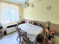 Eladó ikerház, Ajkán 37 M Ft, 2 szobás / költözzbe.hu