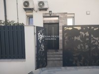 Eladó ikerház, Dunaharasztin 97 M Ft, 5 szobás