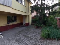 Eladó családi ház, Debrecenben 139 M Ft, 5 szobás