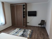 Eladó téglalakás, Pécsett 45 M Ft, 1 szobás