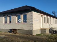 Eladó ikerház, Cegléden 50 M Ft, 4 szobás / költözzbe.hu