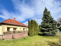 Eladó családi ház, Szadán 189 M Ft, 8 szobás