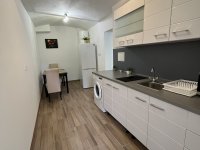 Kiadó téglalakás, albérlet, Győrött 140 E Ft / hó, 1 szobás