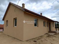 Eladó családi ház, Farmoson 29.9 M Ft, 4 szobás