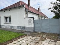 Eladó családi ház, Szekszárdon 32 M Ft, 4 szobás