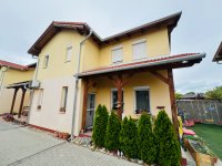 Eladó ikerház, Üllőn 78.9 M Ft, 4 szobás / költözzbe.hu