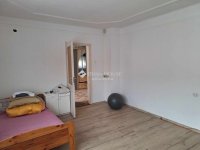 Eladó családi ház, Dunaharasztin 99.9 M Ft, 5 szobás