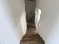 Eladó téglalakás, Mosonmagyaróváron 39.99 M Ft, 5 szobás