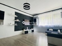 Eladó téglalakás, Esztergomban 34 M Ft, 3+2 szobás