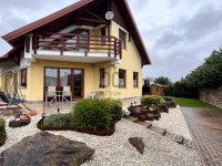 Eladó családi ház, Balatonalmádiban 168 M Ft, 5 szobás
