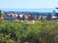 Eladó nyaraló, Balatonfüreden 120 M Ft, 2 szobás