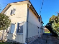 Eladó családi ház, Szentendrén 135 M Ft, 3+2 szobás