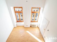 Kiadó iroda, Budapesten, VI. kerületben 250 E Ft / hó, 1 szobás