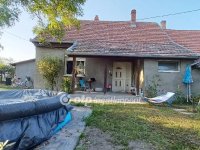 Eladó családi ház, Apajon 19.9 M Ft, 2 szobás
