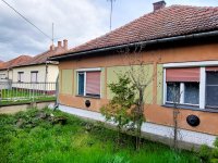 Eladó családi ház, Békésen 15 M Ft, 2 szobás