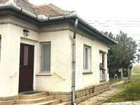 Eladó családi ház, Jászapátiban 13 M Ft, 2 szobás