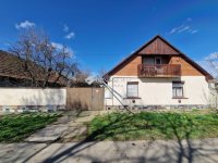 Eladó családi ház, Felsőszentivánon 6.9 M Ft, 6 szobás