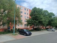 Kiadó panellakás, albérlet, Ajkán, József Attila utcában