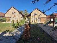 Eladó ipari ingatlan, Nagybaracskán 100 M Ft