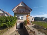 Eladó családi ház, Szigetszentmiklóson 64.9 M Ft, 3 szobás