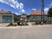 Eladó családi ház, Nagybaracskán 25.99 M Ft, 3 szobás