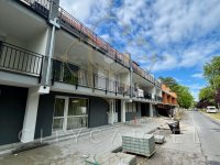 Eladó üzlethelyiség, Balatonlelleén 42.5 M Ft, 1 szobás