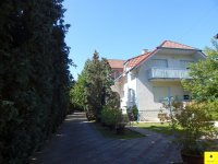 Eladó családi ház, Sopronban 102.18 M Ft, 16 szobás