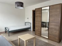 Kiadó téglalakás, albérlet, Pécsett 150 E Ft / hó, 1 szobás