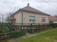 Eladó családi ház, Simontornyán 33 M Ft, 2+1 szobás