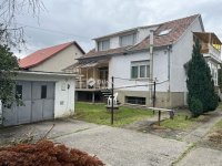 Eladó családi ház, Pécsett 46.9 M Ft, 5 szobás
