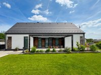 Eladó családi ház, Kecskeméten 89.99 M Ft, 3 szobás
