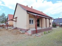 Eladó családi ház, Szatymazon 71.9 M Ft, 2 szobás