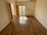Kiadó panellakás, albérlet, Dunaújvárosban 110 E Ft / hó