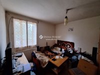 Eladó családi ház, Kiskunlacházán 27.5 M Ft, 2 szobás