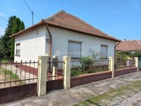 Eladó családi ház, Bánrévén 16.6 M Ft, 4 szobás