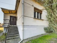 Eladó családi ház, Szomoron 59 M Ft, 3 szobás