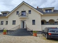 Eladó családi ház, Fertőszentmiklóson 350 M Ft, 11 szobás