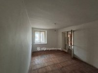 Eladó családi ház, Verpeléten 7.5 M Ft, 3 szobás