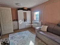 Eladó családi ház, Csemőn 31.5 M Ft, 4 szobás
