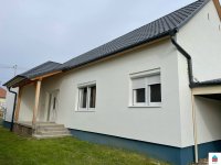 Eladó családi ház, Balatonújlakon 82.5 M Ft, 3+1 szobás