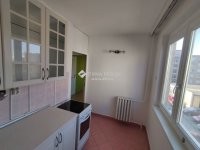 Kiadó panellakás, albérlet, Tatabányán 160 E Ft / hó, 2 szobás