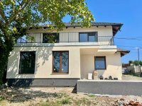 Eladó családi ház, Szentendrén 144.89 M Ft, 5 szobás