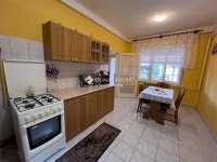Eladó családi ház, Abonyban 40 M Ft, 4 szobás