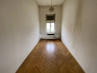 Eladó téglalakás, Pécsett 19.9 M Ft, 2 szobás