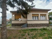 Eladó családi ház, Farmoson 24.5 M Ft, 5 szobás