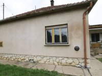 Eladó családi ház, Dombóváron 20.5 M Ft, 2 szobás